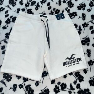Hollister Men's White Shorts